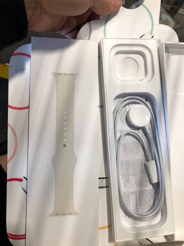 Photo 1 of ***partes only*/*Apple Watch SE (2nd Gen) [GPS 40mm] Smartwatch with Starlight Aluminum Case with Starlight Sport Band S/M. Fitness and Sleep Trackers, Crash Detection, Heart Rate Monitor, Retina Display