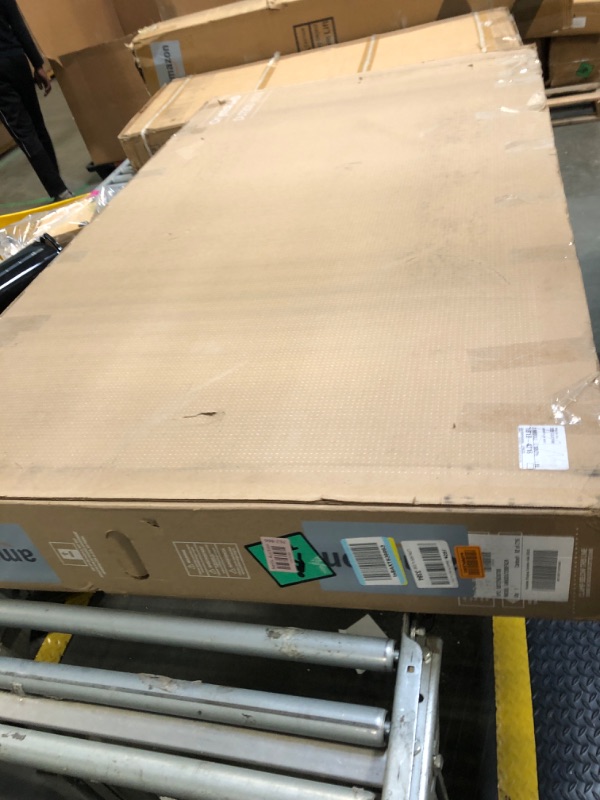 Photo 1 of *MINOR SCRATCH* SAMSUNG 65-Inch Class Crystal UHD 4K DU7200 Series HDR Smart TV w/Object Tracking Sound Lite, PurColor, Motion Xcelerator, Mega Contrast, Q-Symphony (UN65DU7200, 2024 Model)