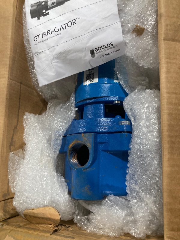 Photo 1 of **CORRODED AREAS*** GOULDS PUMPS GT15 IRRI-Gator Self-Priming Single Phase Centrifugal Pump, 1.5 hp, Blue