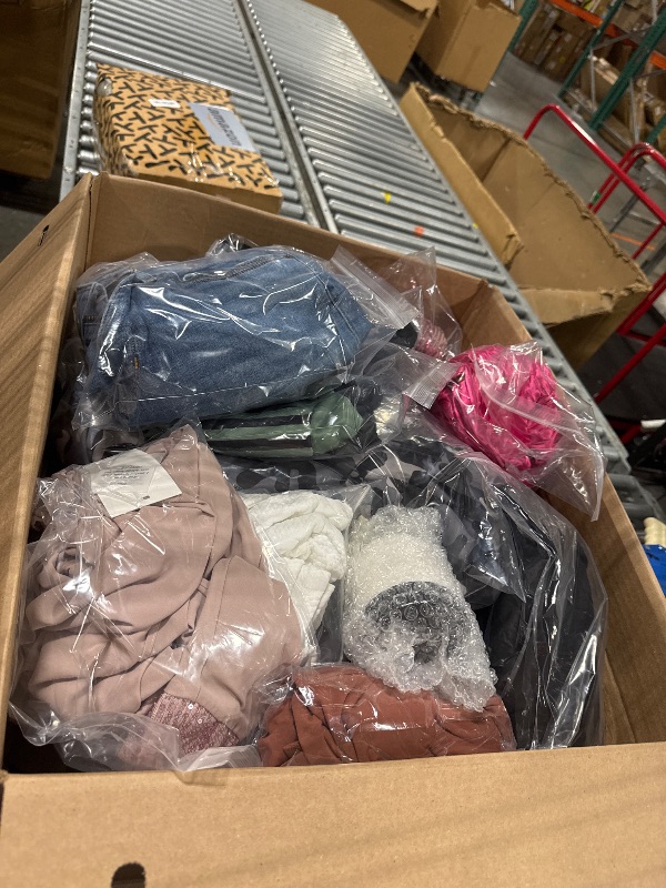 Photo 1 of **BUNDLE BOX OF ITEMS - FINAL SALE - NO RETURNS**