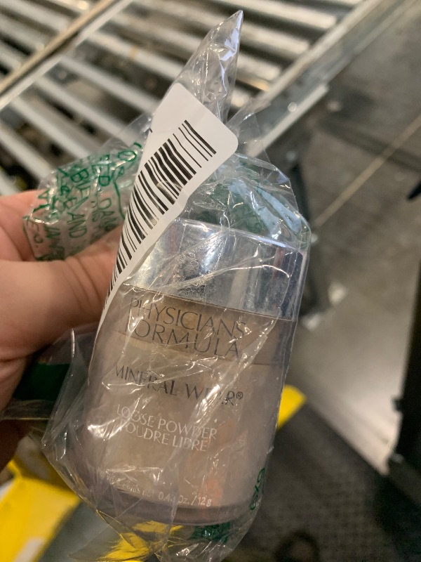 Photo 1 of Physicians Formula Mineral Wear Talc-Free Loose Powder Translucent Light, Dermatologist Tested, Clinically Tested