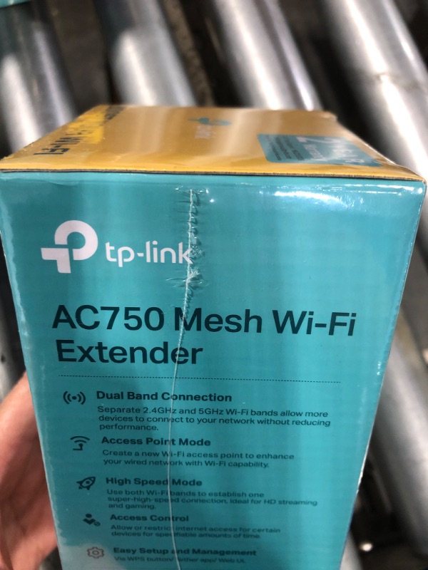 Photo 1 of ***NEW FACTORY SEALED***TP-Link WiFi Extender with Ethernet Port, Dual Band 5GHz/2.4GHz , Up to 44% More Bandwidth than Single Band, Covers Up to 1200 Sq.ft and 30 Devices, Signal Booster Amplifier Supports OneMesh(RE220)