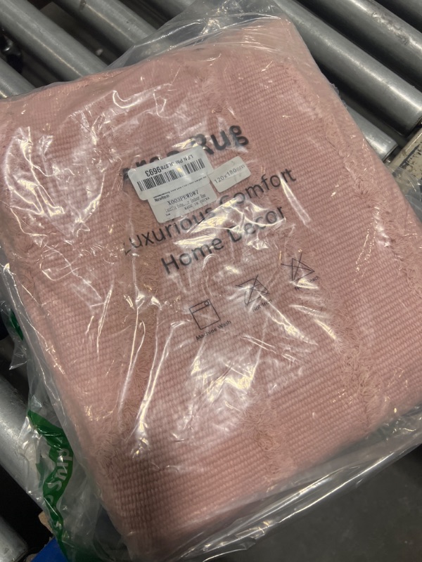 Photo 1 of 120 x 180 cm Area Rug Pink