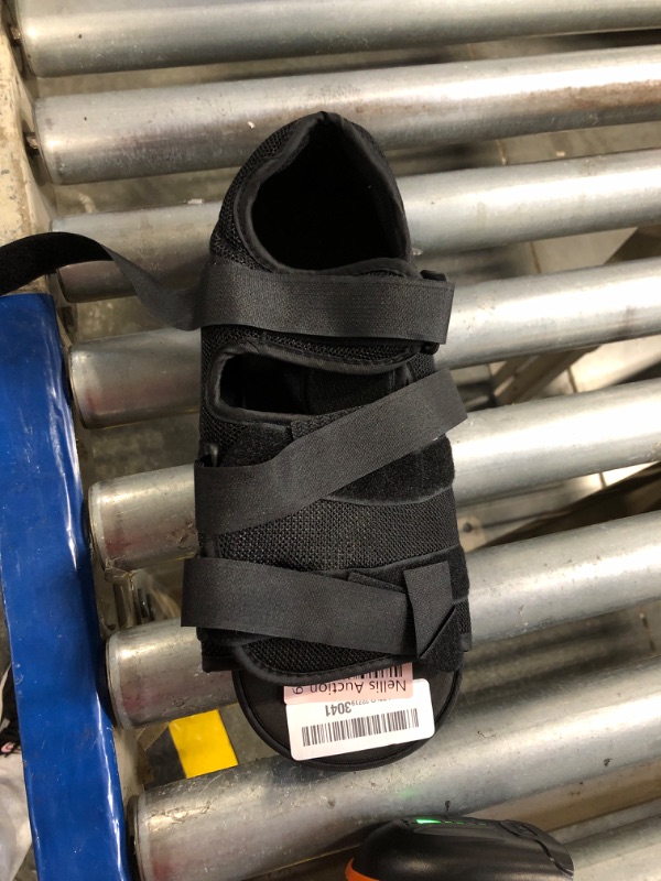 Photo 1 of GHORTHOUD Post op Shoes for Broken Toe Medical Walking shoes Cast Foot Brace for Foot Surgery Operation,Fracture or Ulcer?Large?