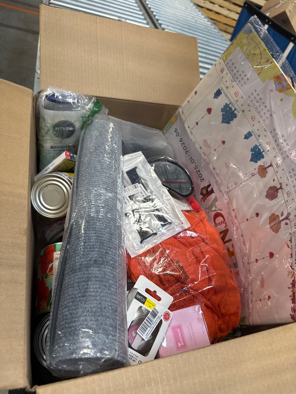Photo 1 of **BUNDLE BOX OF ITEMS - FINAL SALE - NO RETURNS**