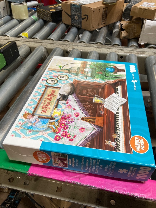 Photo 1 of ** SEALED**
Wonder Forge Piano Cat 1000 Piece Jigsaw Puzzle for Adults | Unique, Perfectly-Fitting Pieces | Fun, Vibrant Imagery | Amazon Exclusive