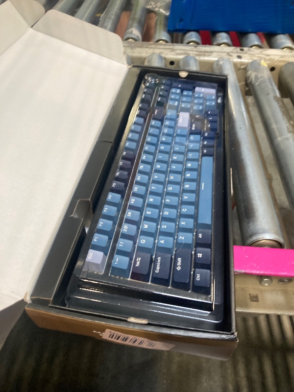 Photo 1 of ** SAME BRAND DIFFERENT COLOR*
AULA S98 Pro Wireless Mechanical Keyboard,Smart Screen & Knob,Tri-Mode BT5.0/USB-C/2.4GHz Creamy Keyboard,Pre-lubed Linear Switches,Hot Swappable RGB Backlit Computer Gaming Keyboards