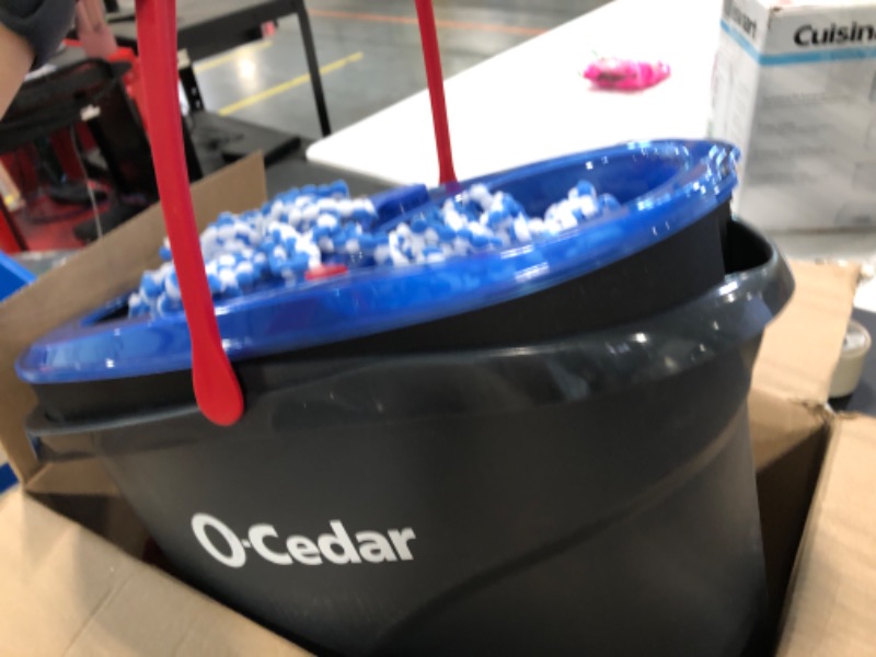 Photo 1 of *MISSING STICK* O-Cedar EasyWring RinseClean Microfiber Spin Mop and Bucket Floor Cleaning System with 2 Extra Refills
