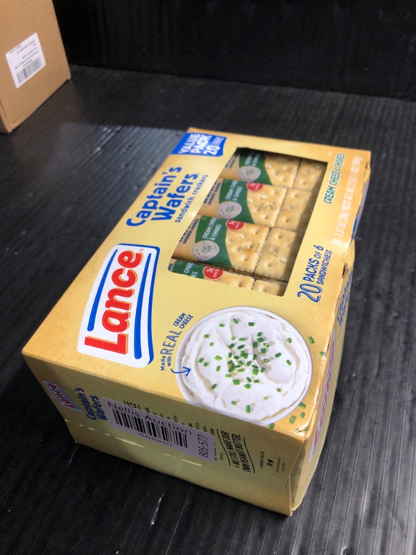 Photo 1 of *** FACTORY SEALED******NONREFUNABLE*** EXP: 2025/07/05*Lance Sandwich Crackers, Captain's Wafers Cream Cheese and Chives, 20 Packs, 6 Sandwiches Each