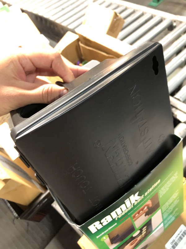 Photo 1 of (FAIR) Neogen 000550 Rodent Bait Station, Black