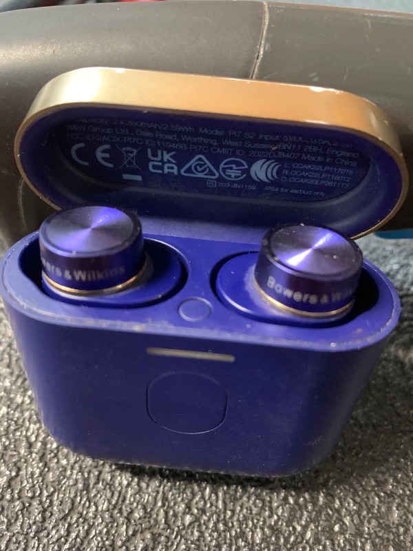 Photo 1 of (pi7)Bowers & Wilkins Pi7 Wireless Earbuds (Midnight Blue), in-Ear Bluetooth Earphones with Qualcomm Chipset