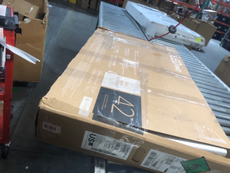 Photo 1 of LG 42-Inch Class OLED evo C4 Series Smart TV 4K Processor Flat Screen with Magic Remote AI-Powered with Alexa Built-in (OLED42C4PUA, 2024)