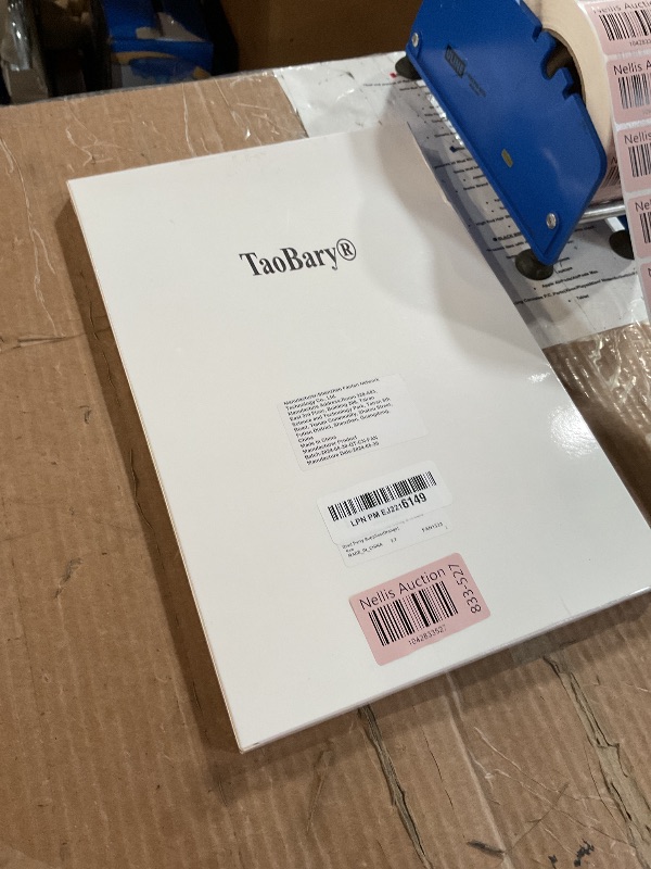 Photo 1 of TaoBary 30 Pieces Graduation Cap Candy Box 2025 Graduation Prom Boxes Party Favors Treat with Tassel Centerpieces for Tables Decorations Grad Party Supplies(Orange)