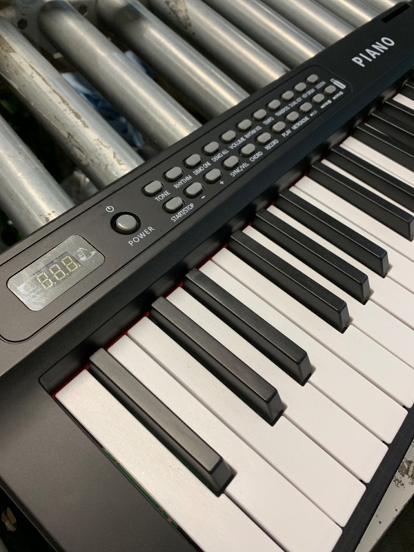 Photo 1 of (used)(unknown if complete)(see images) keyboard piano for beginners 