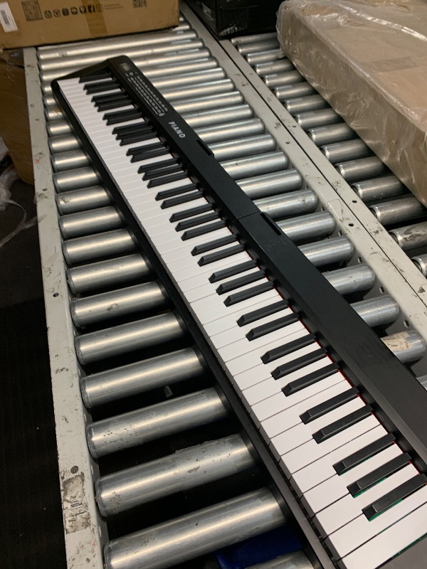 Photo 1 of (used)(unknown if complete)(see images) keyboard piano for beginners 