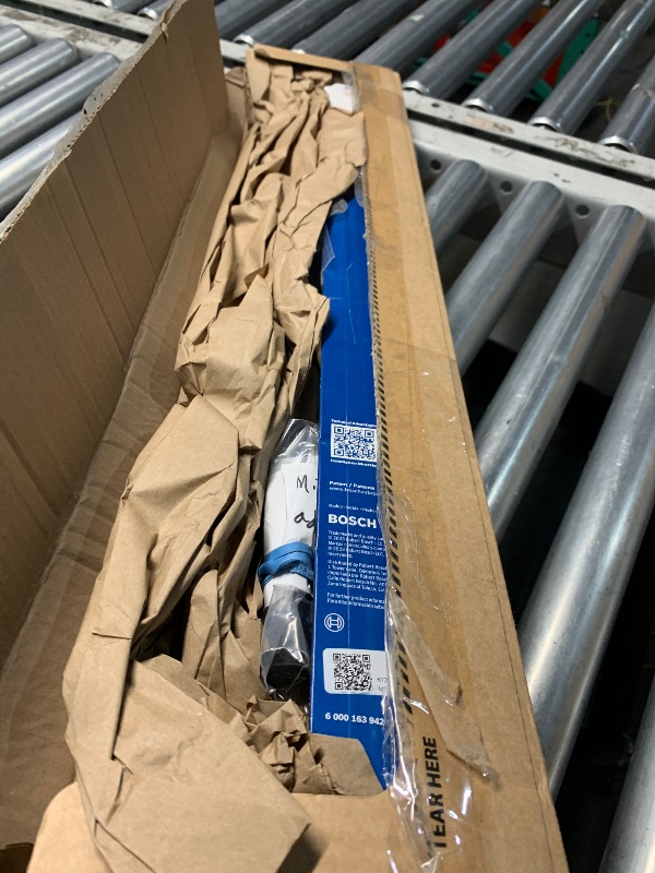 Photo 1 of ***(MISSING PARTS/ SEE NOTES)***BOSCH 22OE22OE ICON Beam Wiper Blades - Driver and Passenger Side - Set of 2 Blades (22OE & 22OE)