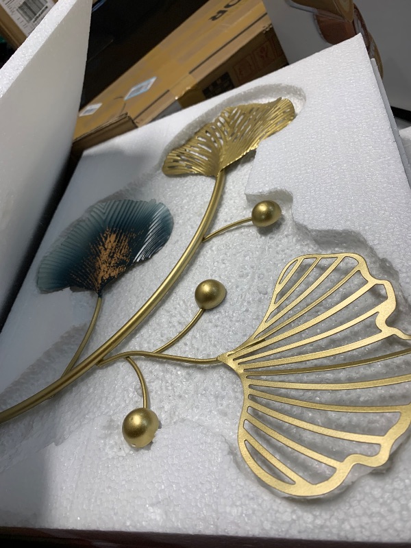 Photo 1 of **Major damage***See notes***
Babyieia Large Wall Clock Creative Metal Ginkgo Leaf Design Silent Non Ticking Gold Decoration Clocks?Adjustmentable Horizontally and Vertically? for Living Room Bedroom Kitchen Home (47x27)