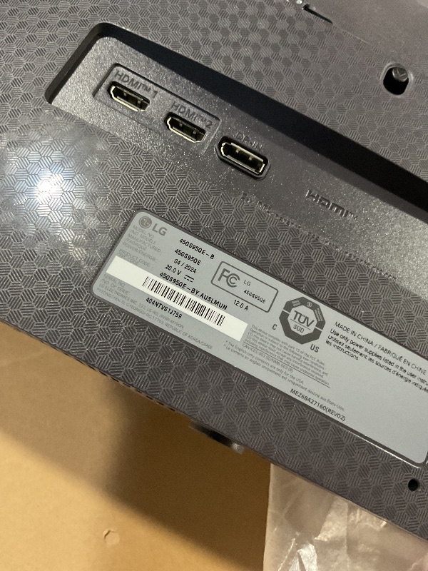 Photo 1 of (Missing power cord) LG 45GS95QE Ultragear OLED Curved Gaming Monitor 45-Inch WQHD 800R 240Hz 0.03ms DisplayHDR True Black 400 AMD FreeSync Premium 