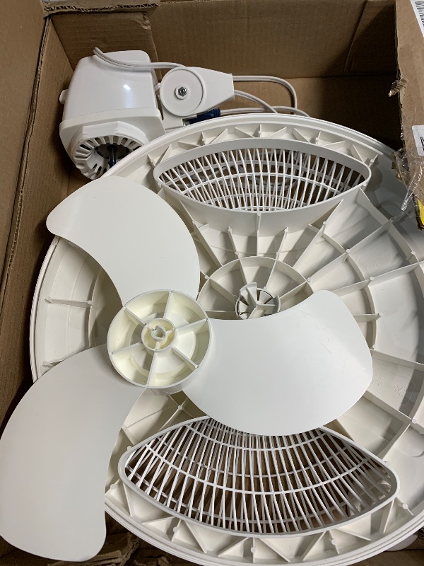 Photo 1 of (missing pieces) Lasko 2520 Oscillating Stand Fan,White 16 Inch