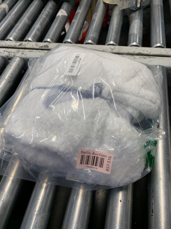 Photo 1 of (BAGGED) (USED/FAIR) Spotted Play 2 Pack Sherpa Baby Swaddle Blanket - Ultra Soft Plush for Infants 0-6 Months | Receiving Swaddling Wrap - Ideal Newborn Registry and Toddler Boy Accessories | Nursery Blankets - White