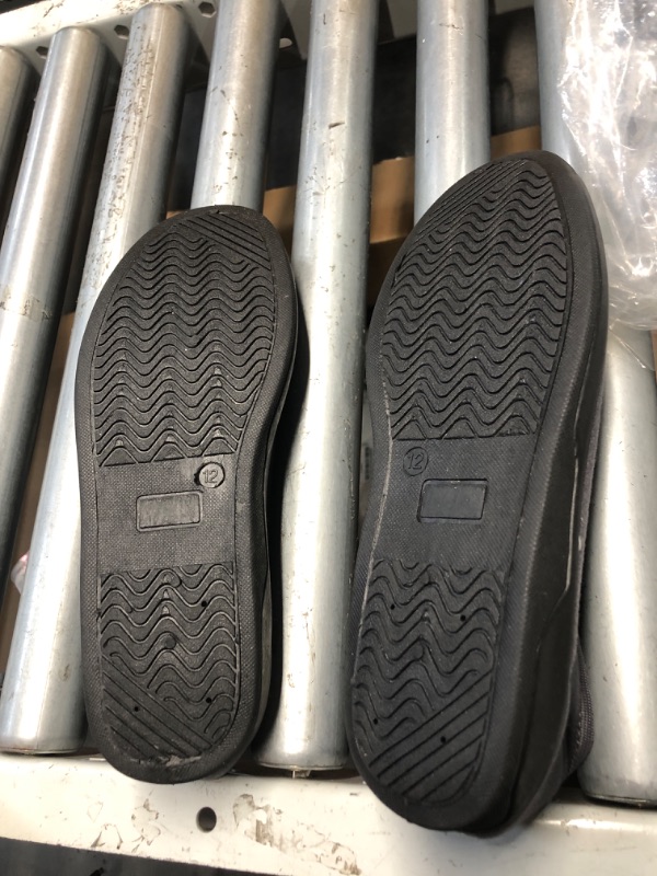 Photo 1 of (SIZE 12) (USED/FAIR) (BAGGED) Happy Touch Men's Adjustable Wrap 80-D Memory Foam Comfy Diabetic Slippers for Swollen Feet, Edema, Arthritis, Elderly Indoor/Outdoor w/Anti Slip Sole, (Gray, 12)