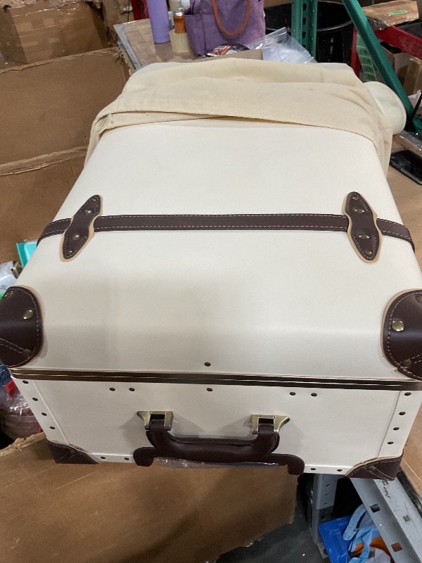 Photo 1 of (Missing carry on) urecity Vintage Luggage Sets of 3 Piece - Hardside Lightweight Spinner Suitcases - Retro Travel Set includes Under Seat Train Case, 26"+20"+12"