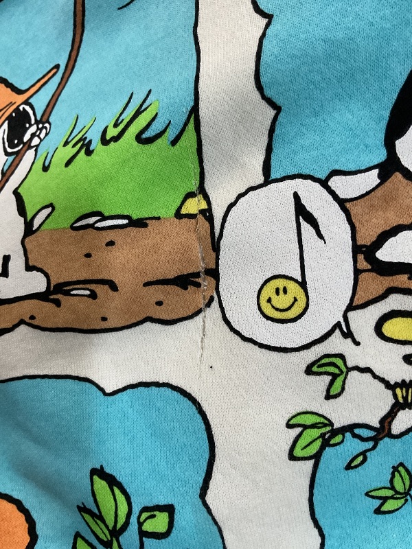 Photo 1 of (Used)(minor damage) Peanuts Men's Snoopy Sweatshirt - Vintage Snoopy and Woodstock Pullover Hoodie, Size Large, Snoopy Cream L