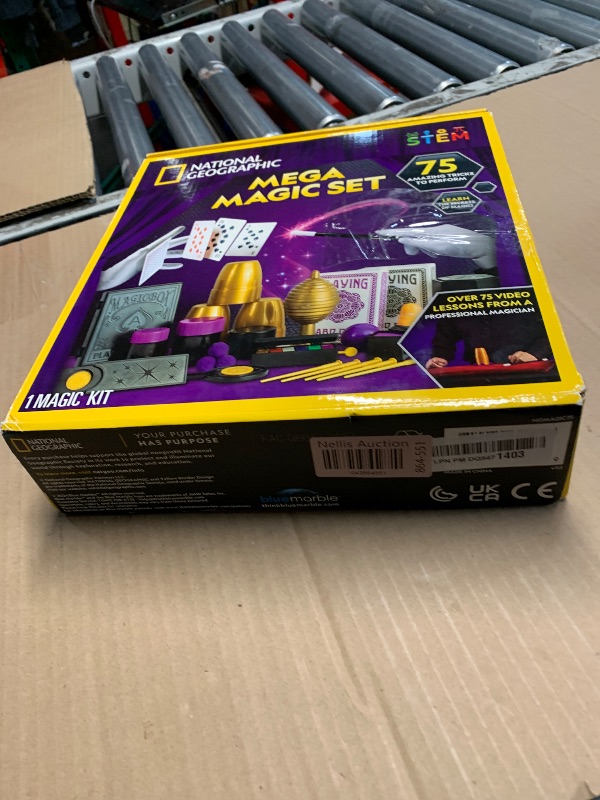 Photo 1 of (used)(incomplete) NATIONAL GEOGRAPHIC Mega Magic Set - More Than 75 Magic Tricks for Kids to Perform 