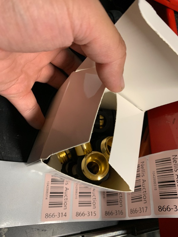 Photo 1 of (PARTIAL SET) Triumpeek 3/4" Garden Hose Connector, 9 Pieces Garden Hose Quick Connect Fittings, Male and Female Quick Release Garden Hose Connector