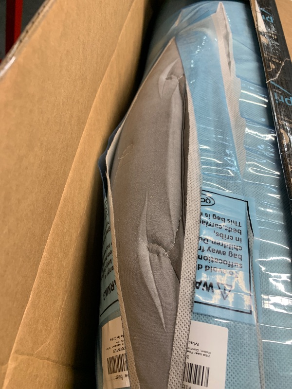 Photo 1 of Vibe bear Premium Foam Japanese Futon Floor Mattress Twin Size 39"x 80",100% High Density Foam Comfortable Floor Mattress,3.5" Thicken Foldable Sleeping Pad,Dormitory Tatami Mat(Gray)