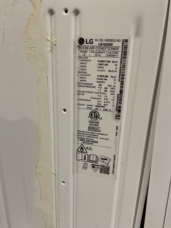 Photo 1 of (Used)(not functional)(sold for parts)(repair) LG 18,000 BTU Window Air Conditioner with Heat, 230/208V, Cools 1,000 Sq.Ft. for Bedroom, Living Room, Basement