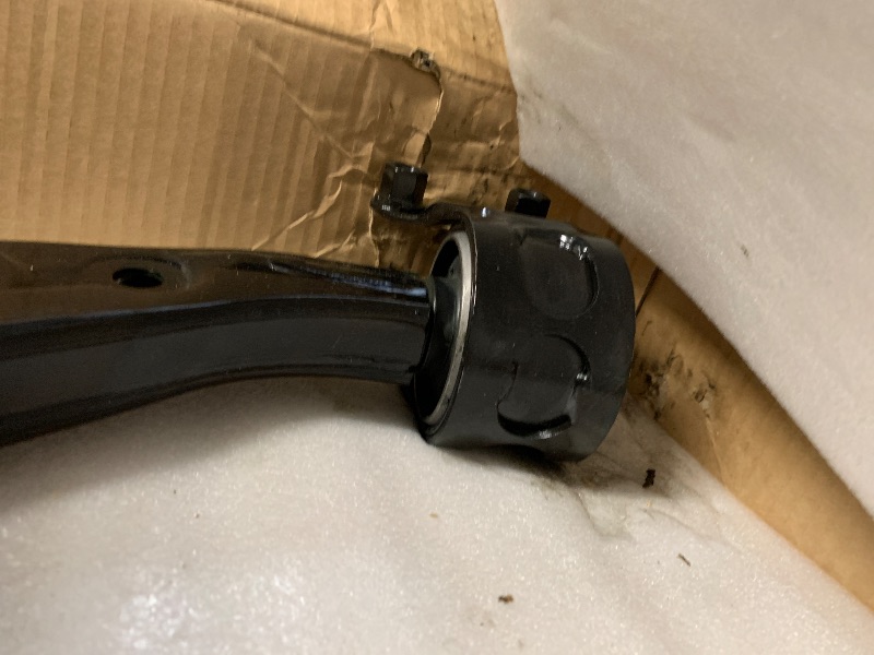 Photo 1 of *ONLY ONE INCLUDED* HAWK BROTHER K620486 K620487 Front Lower Control Arms w/Ball Joints Bushings Driver Passenger Sides Assembly Replacement for 2007-2014 Ford Edge 2007-2015 Lincoln MKX