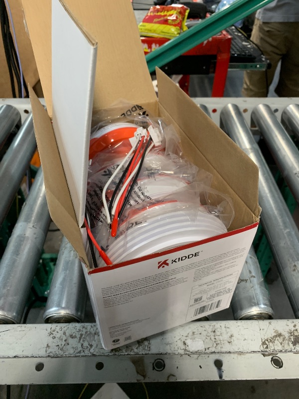 Photo 1 of Kidde Hardwired Smoke Detector, 10-Year Battery Backup, Interconnectable, LED Warning Light Indicators, 4 Pack