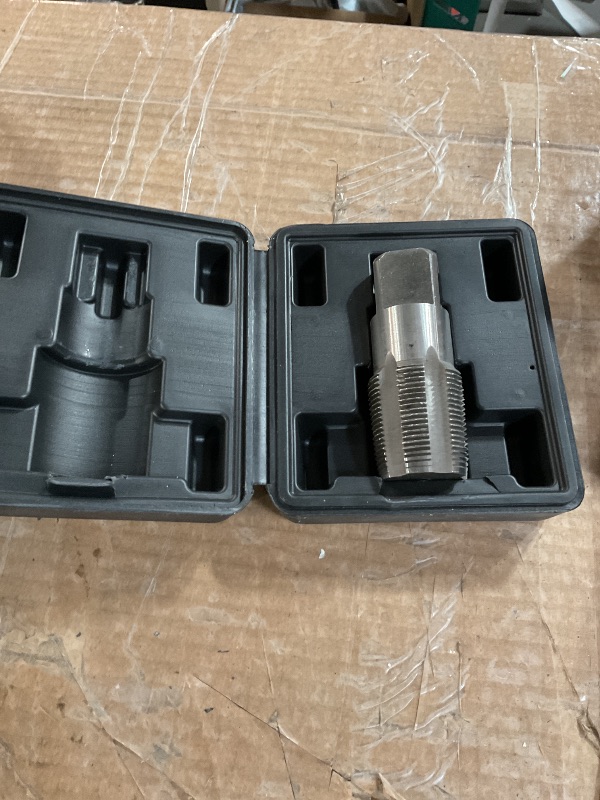 Photo 1 of 1-1/4"-11-1/2 NPT Pipe Tap, 1-1/4"-11-1/2 NPT Tap Carbon Steel Hand Threading Plumbing Tap for Accurate Threads, Assorted Plumbers Mechanics DIY Thread cutting tools.