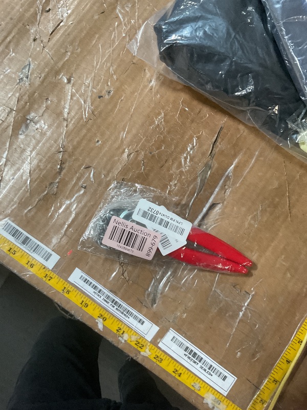Photo 1 of 300 pcs Hog Rings with Straight Hog Ring Pliers Kit 3/4" 1/2" 3/8 "Galvanized Hog Rings for Animal Pet Cages?Ropes?Bagging?DIY Craft?Furniture