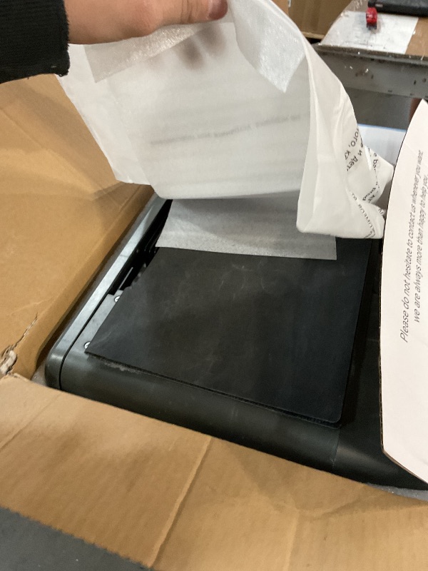 Photo 1 of *FOR PARTS ONLY* Yinole Y80 Solar Powered Robotic Pool Skimmer with Dual Charging Options, Spot Cleaning & Self-Parking, Upgraded Powerful Twin Motors, Ideal for Above/In-Ground Pool