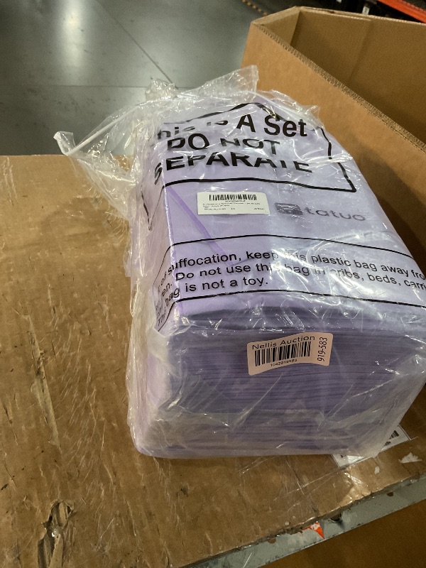 Photo 1 of 50 Pieces 31 x 70 Inches Disposable Bed Sheets Waterproof Bed Cover Massage Table Sheet Non-woven Fabric for Spa, Beauty Salon, Hotels (Purple)