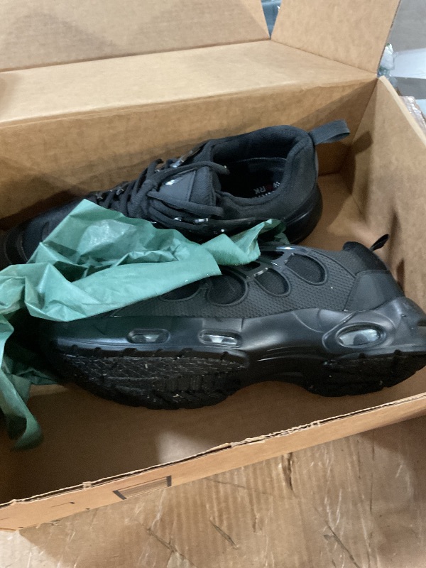 Photo 1 of (see all images) LARNMERN Waterproof Slip Resistant Work Shoes for Men Sneakers Working Chef Kitchen Casual Air Cushion, Black 12