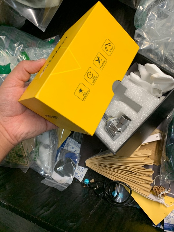 Photo 1 of (missing one)
AUXITO 9005/HB3 H11/H8/H9 LED Bulbs Combo, 50000LM Bright 6500K Cool White, 120W Fanless Light Bulbs, Pack of 4 