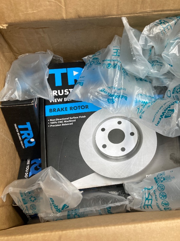 Photo 1 of TRQ Front and Rear Brake Pad & Rotor Kit Brake Pads Brake Rotor Ceramic Compatible with 2006-2018 Toyota RAV4