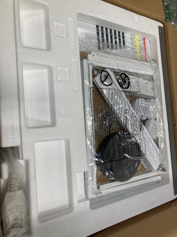 Photo 1 of ***PARTS ONLY***
GE AHEL08BB Window Air Conditioner, 8000 BTU, White