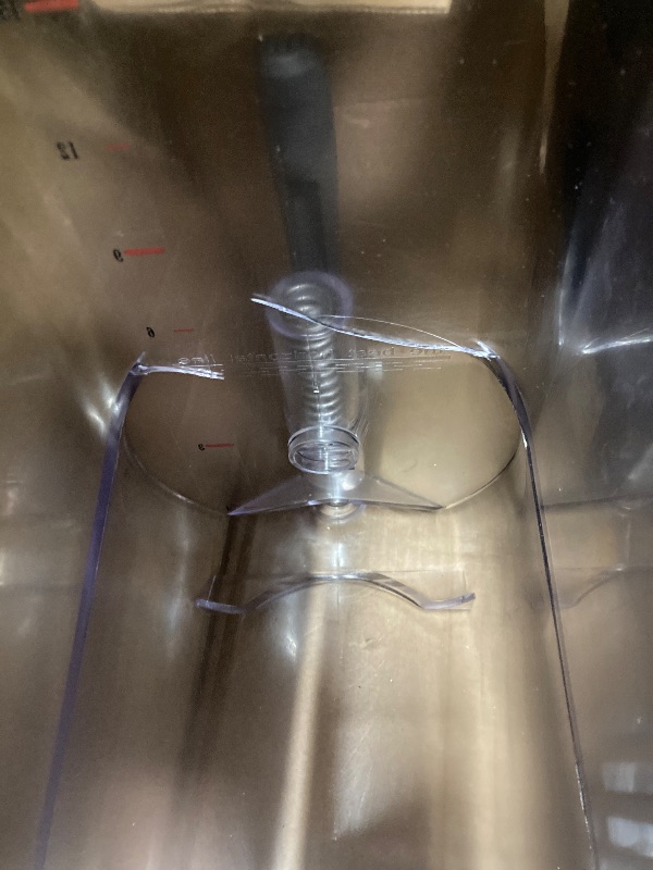 Photo 1 of Souldou Commercial Slushy Machine,Suitable for alcoholic beverages,Stainless Steel 110V 15Lx1 Tank Margarita Maker,Frozen Drink Margarita Machine Smoothie Slushy Maker