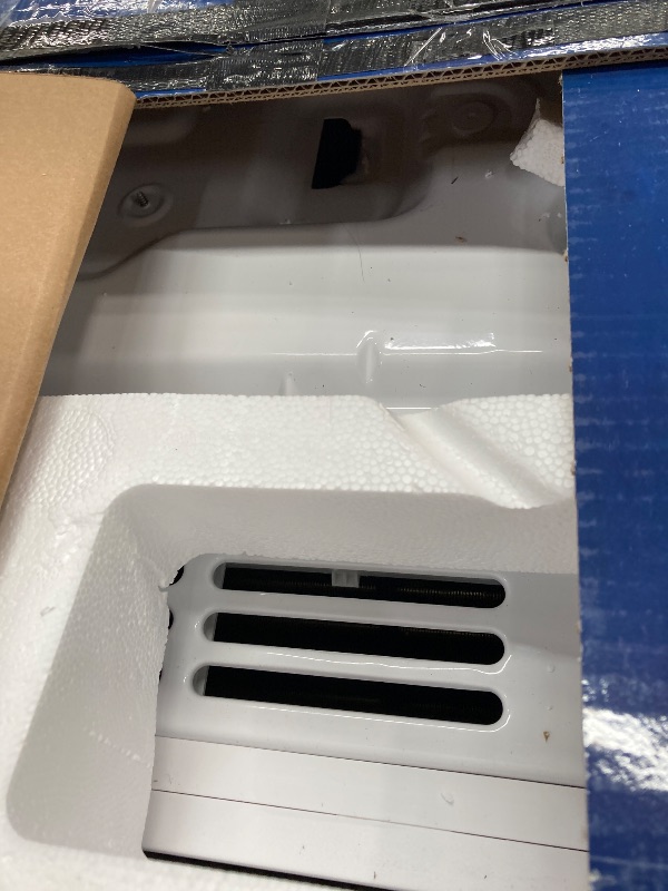 Photo 1 of ***PARTS ONLY**Midea 12,000 BTU Smart Inverter Air Conditioner Window Unit with Heat and Dehumidifier – Cools up to 550 Sq. Ft., Energy Star Rated, Quiet Operation, Electronic Controls, Remote Control, White