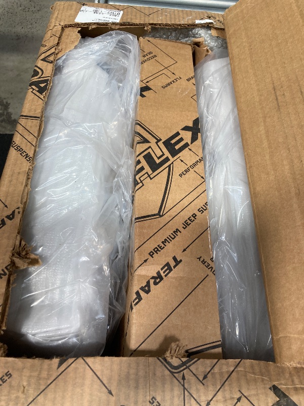 Photo 1 of ***PARTS ONLY***
TeraFlex 1251002 JK 2 Door Lift Kit with All (4) 2.5" Shocks (2.5")