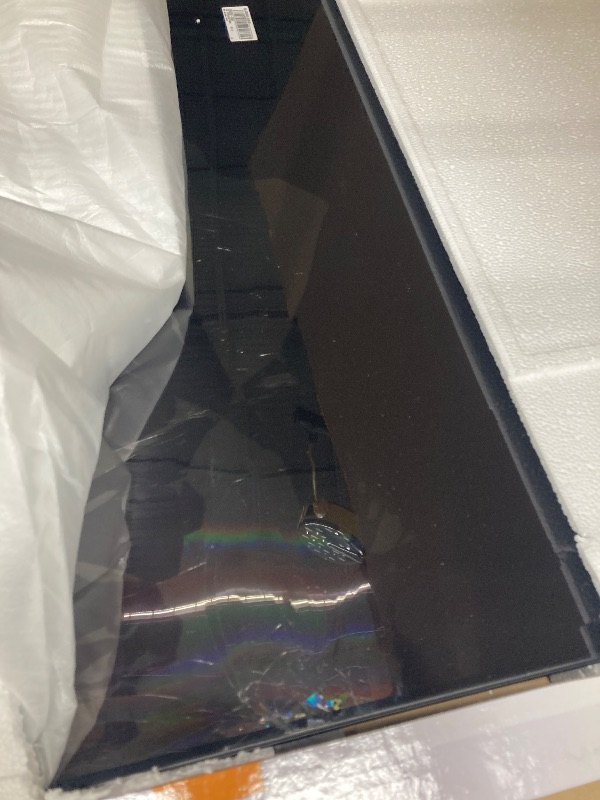 Photo 1 of ***PARTS ONLY/BROKEN SCREEN***Samsung 55-Inch Class Crystal UHD U8000F 4K Smart TV (2025 Model) Endless Free Content, Crystal Processor 4K, MetalStream Design, Knox Security, Alexa Built-in
