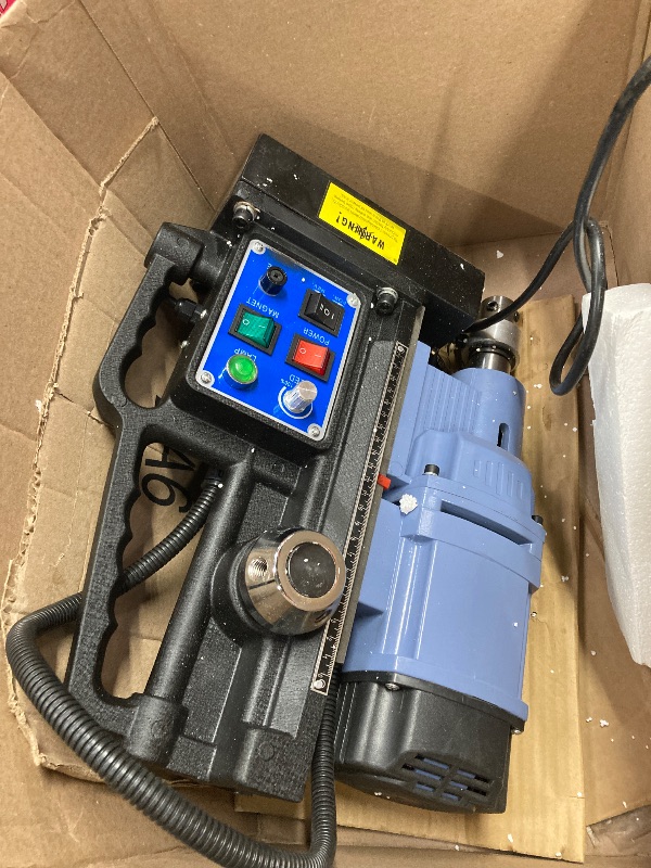Photo 1 of ***MISSING ACCESSORIES**ZELCAN Magnetic Drill Press with 6 Drill Bits, 1550W Mag Drill Press with 2" Dia. 3125 lbf/13900N Mag Force, 650 rpm Power Magnetic Drill with Stepless Speed & Reversible Direction for Metal Surface***( SOME SCUFFS/SCRATCHES, NOT I