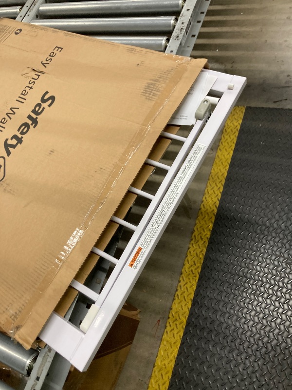 Photo 1 of ***DAMAGED HINGE***Safety 1st Easy Install Walk Thru Baby Gate for Doorways, Gate With Door, Dog Gates, Fits 29"-38", Easy Install 28" Tall, White