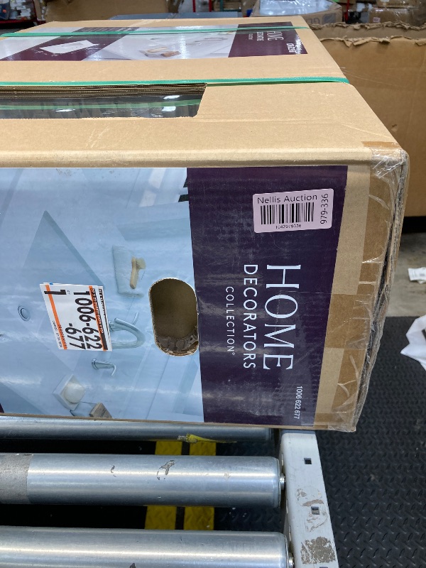 Photo 1 of **** Factory sealed item ****37 in. W x 22 in D Quartz white Rectangular Single Sink Vanity Top in Snow Orchid


