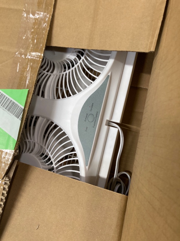 Photo 1 of ***PARTS ONLY***
9" Twin Window fan with Remote Control, 3 Speed Bedroom window fan reversible Airflow Exhaust and Intake Quiet Operation, Fan Window Easy to install
