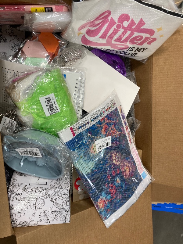 Photo 1 of Mixed item bundle (( non-refundable)) 